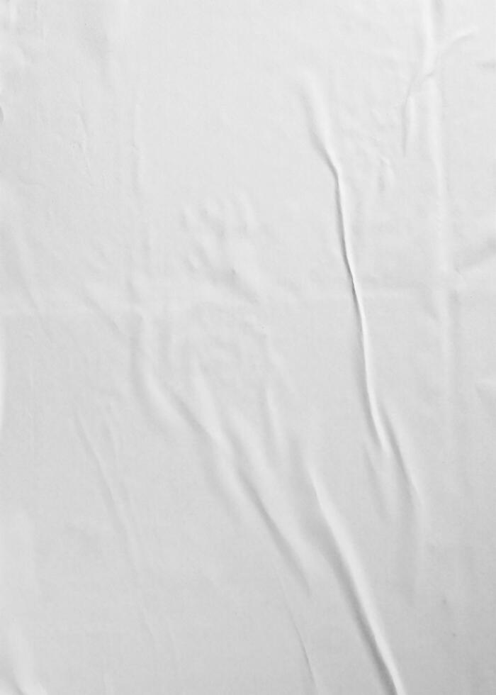 papier collé pour la texture de l'affiche. modèle de papier blanc froissé et froissé pour le fond. papier humide emmêlé froissé pour les affiches de maquette. photo