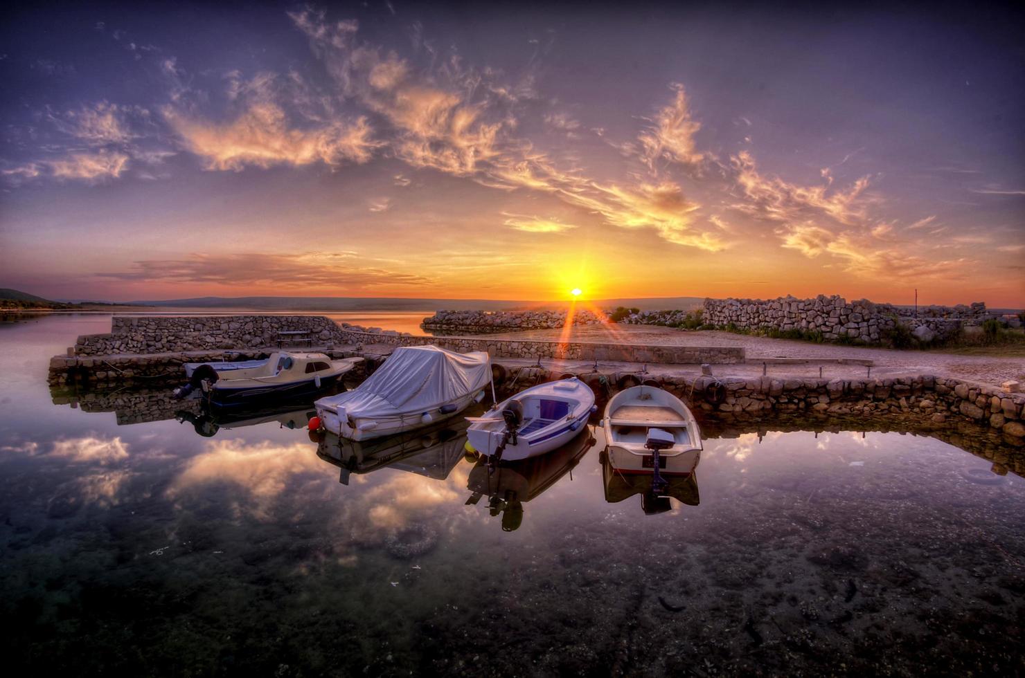 matin ensoleillé dans le port photo