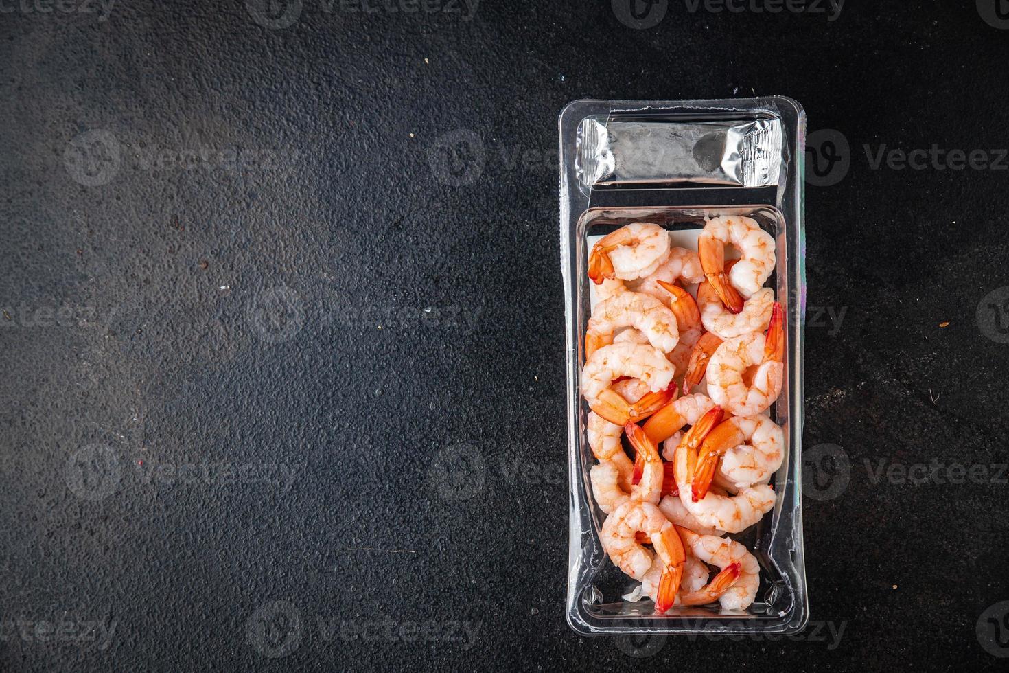 crevettes crevettes bouillies fruits de mer repas régime pescetarian photo