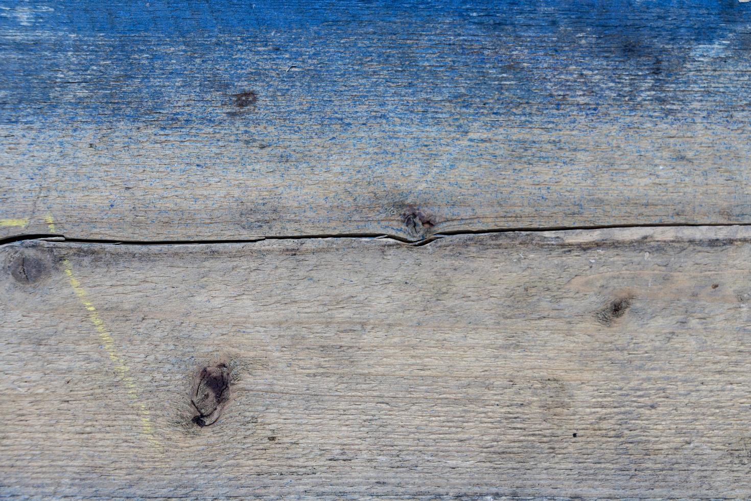 planche de bois fissurée photo