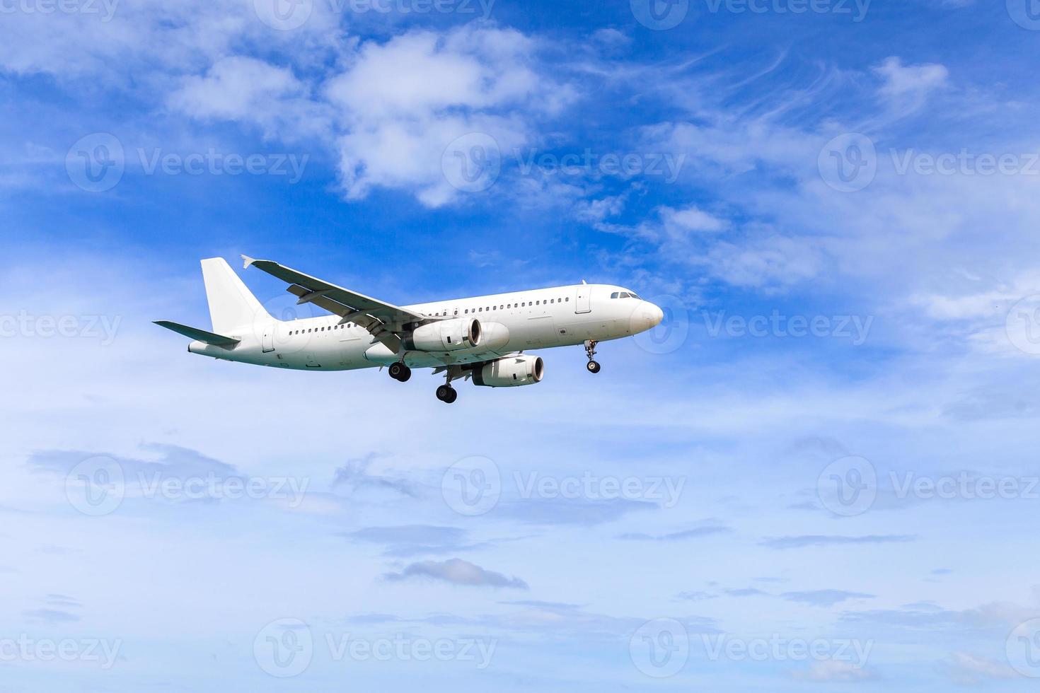 avion dans le ciel photo