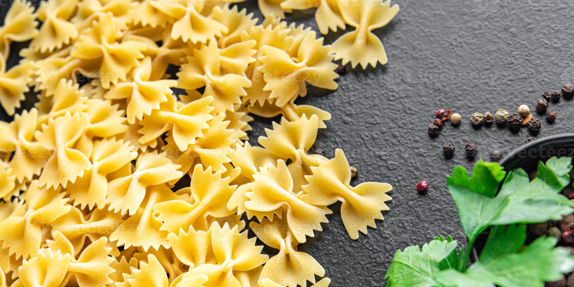 farfalle arcs pâtes repas cru od arrière plan photo