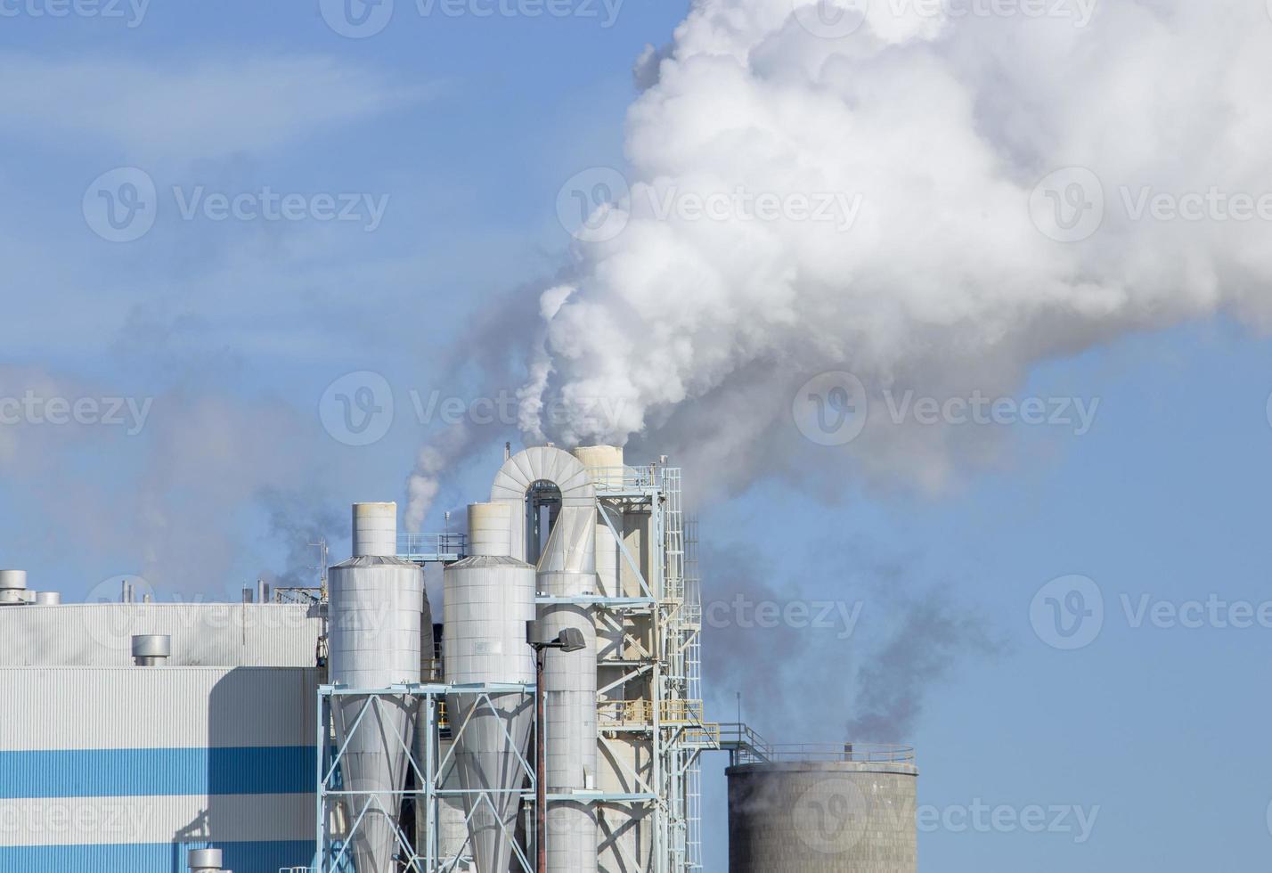 pollution des usines de pâte à papier photo