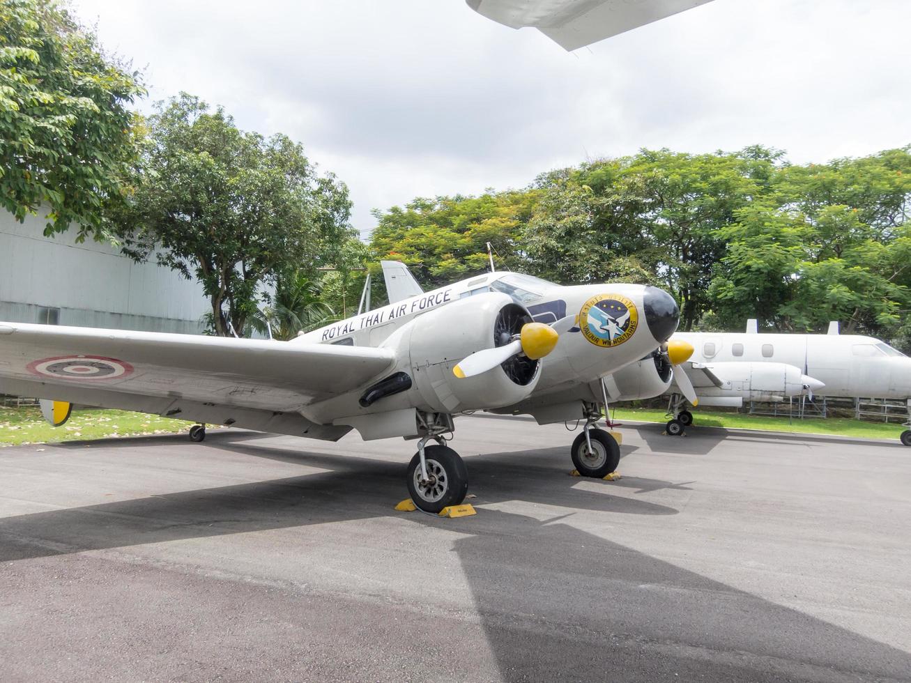 Royal Thai Air Force Museum Bangkok18 août 2018 l'extérieur de l'avion a de nombreux gros avions. pour apprendre de plus près. le 18 août 2018 en thaïlande. photo