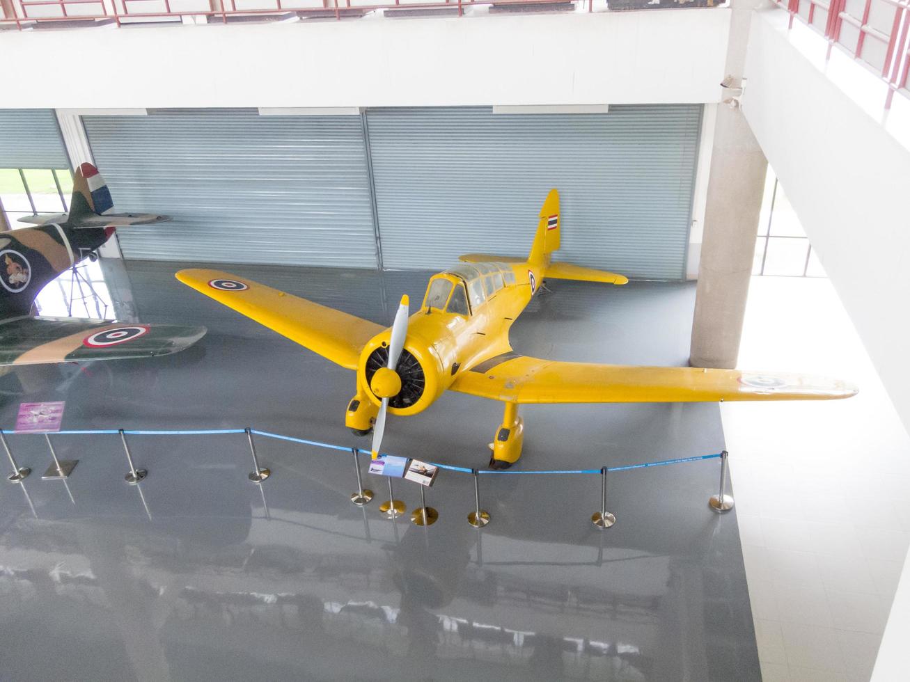 Royal Thai Air Force Museum Bangkok18 août 2018 à l'intérieur du bâtiment montre l'avion pour l'apprentissage. le 18 août 2018 en thaïlande. photo