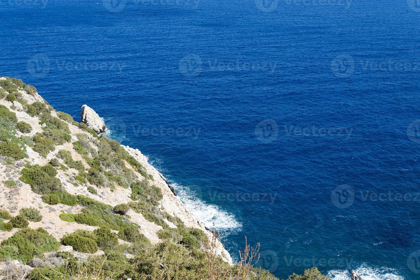 la mer et les montagnes de Crète. photo