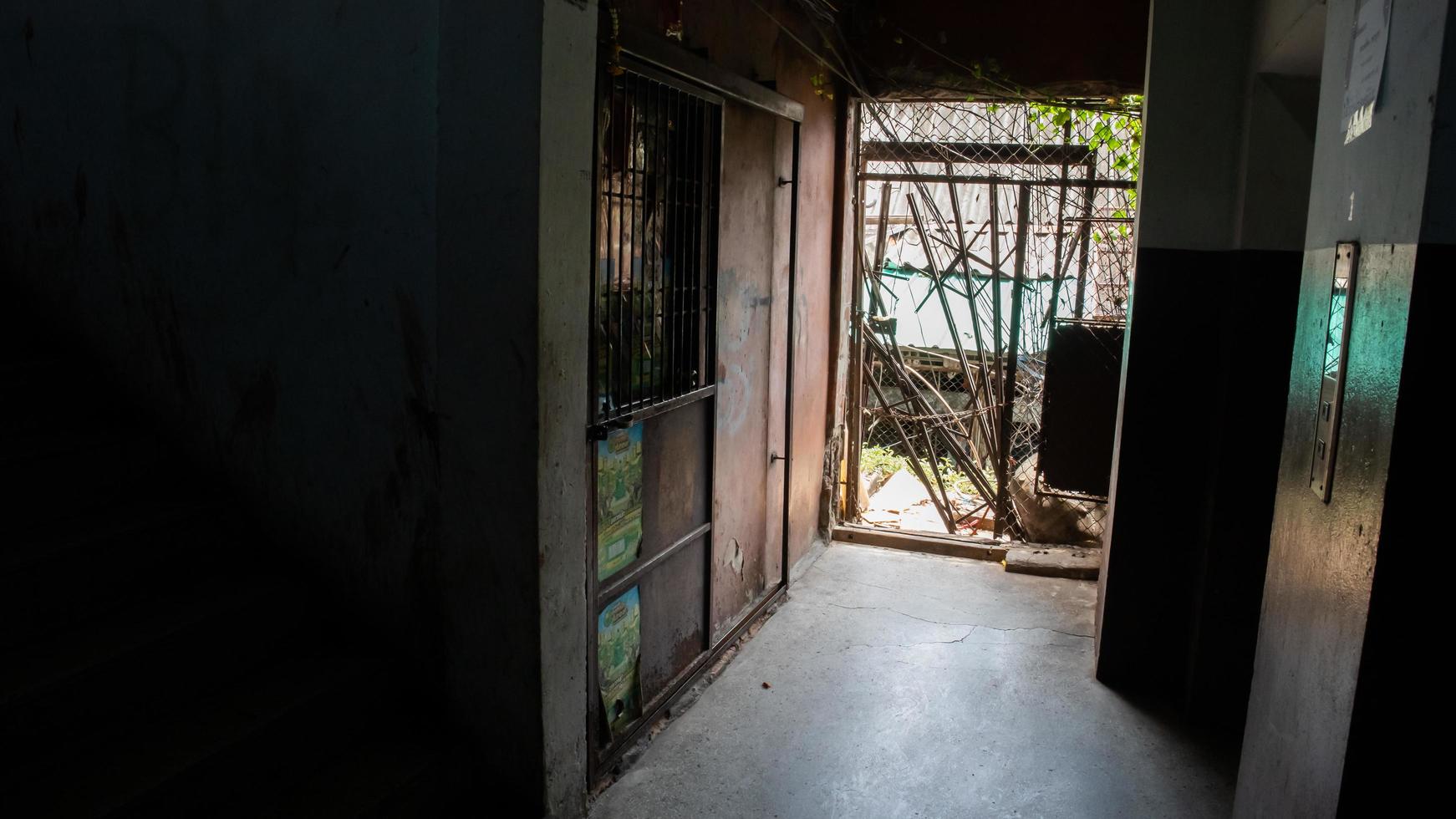 bangkok, thaïlande, 09 octobre 2020 - ancien bâtiment dans le quartier chinois photo