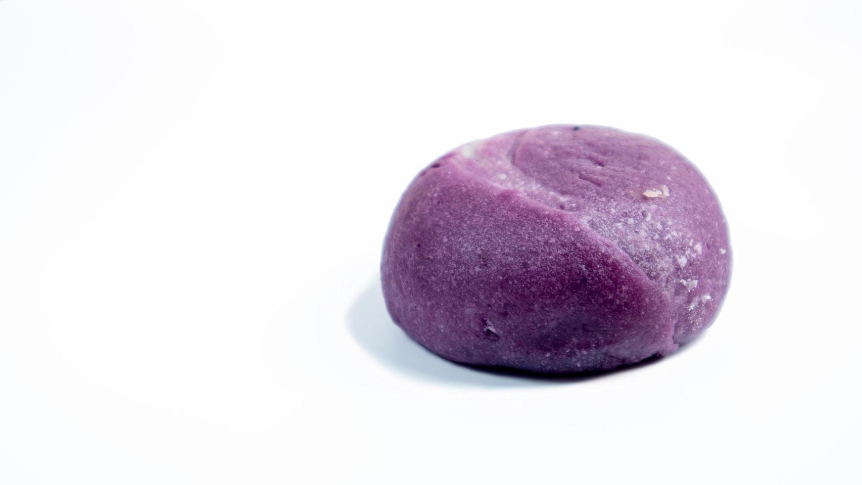 gâteau de lune aux patates douces violettes chinoises photo
