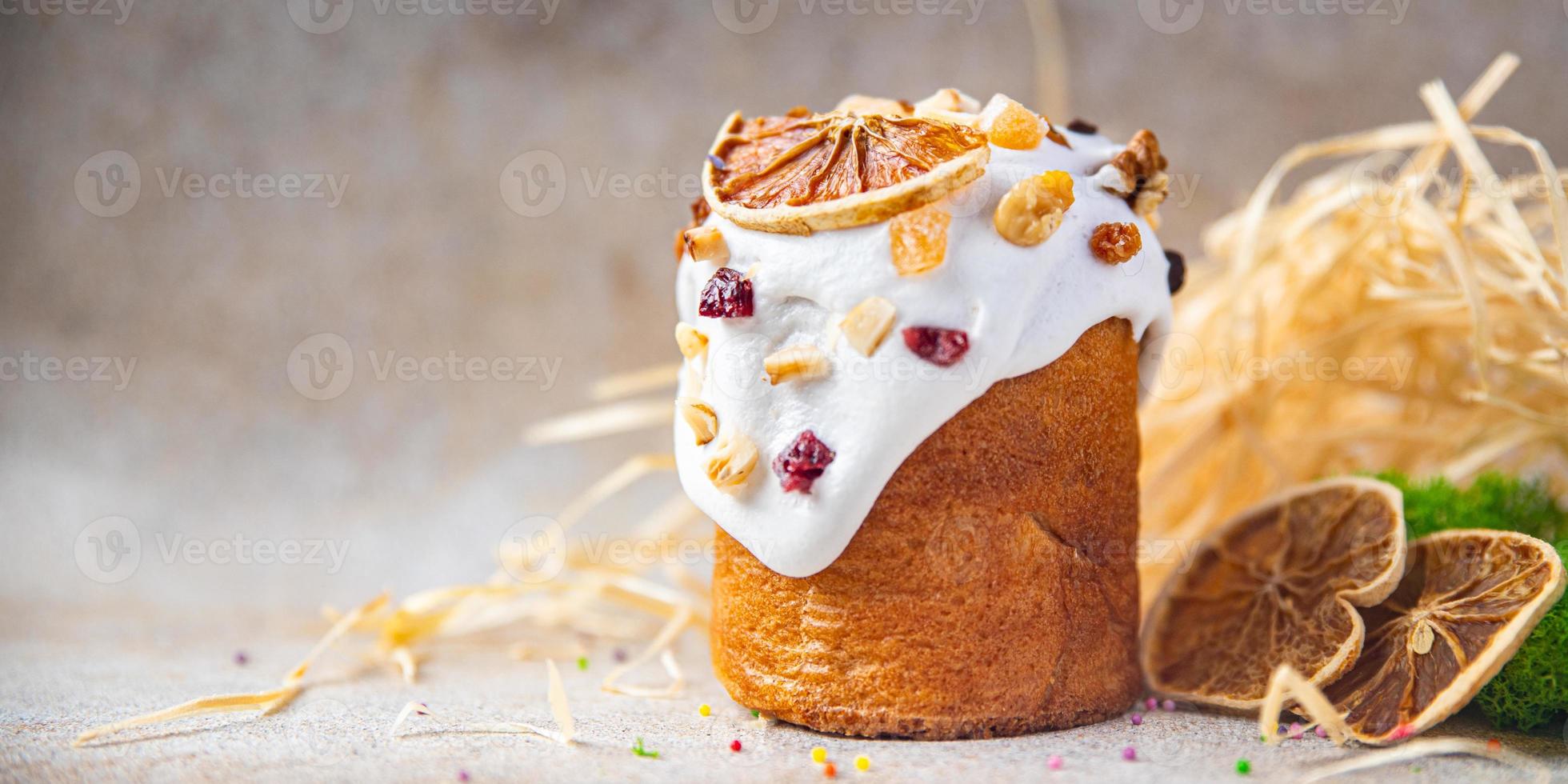 gâteau de pâques doux dessert cuisson fait maison gâterie de pâques photo