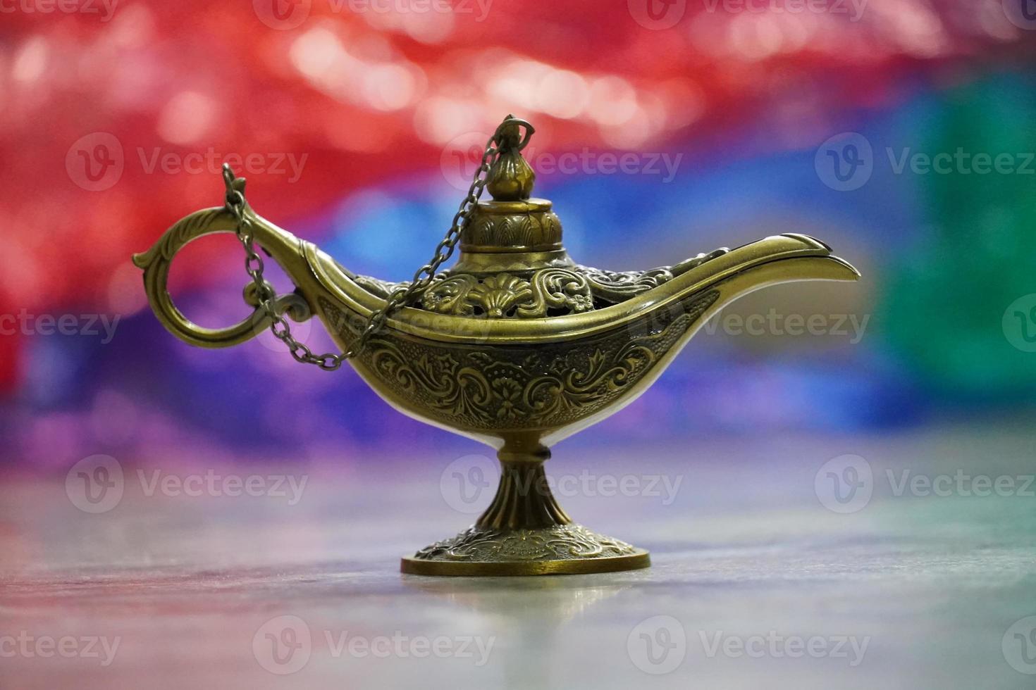 charmante lampe du génie aladdin photo