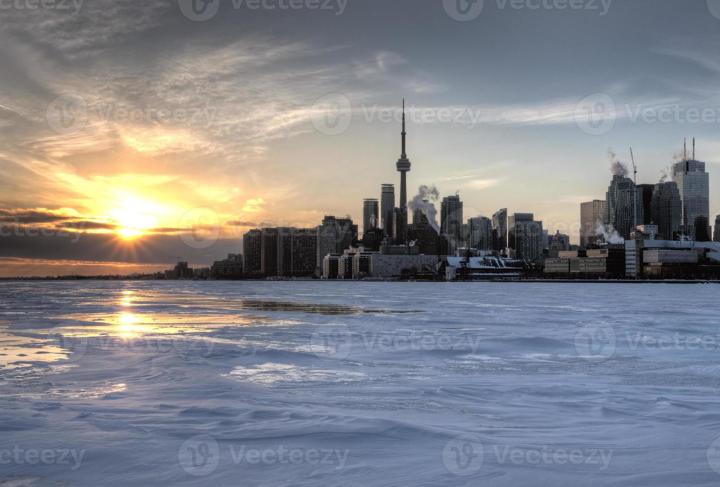 toronto ontario depuis la jetée polson photo