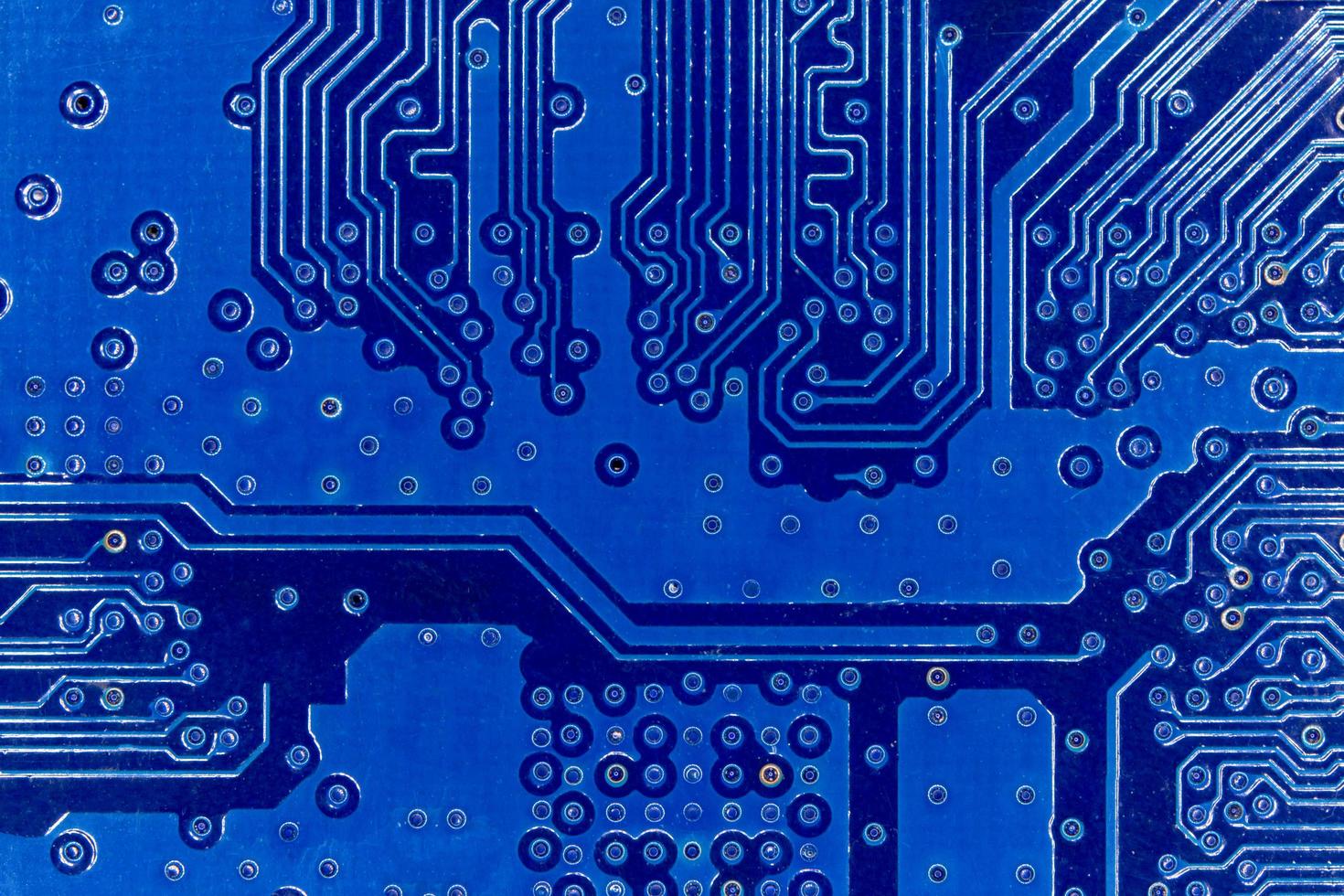 Close up of blue circuit imprimé électronique photo