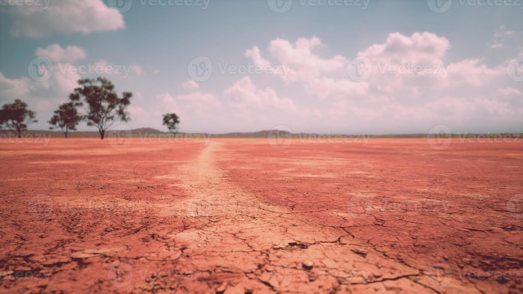 terre aride sans eau photo