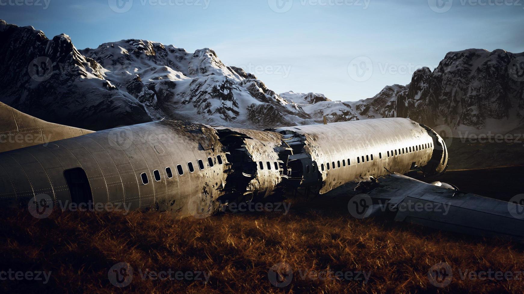 avion s'est écrasé sur une montagne photo