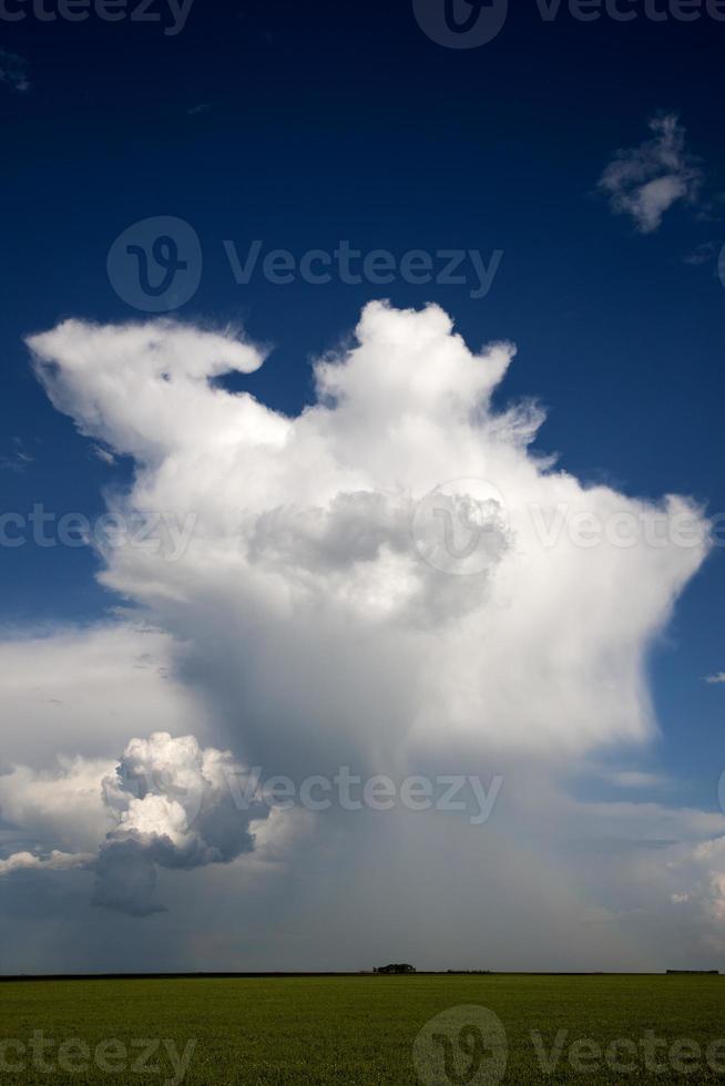 nuages d'orage des prairies photo