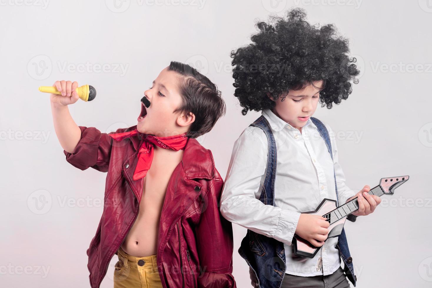 enfants déguisés en rock star photo