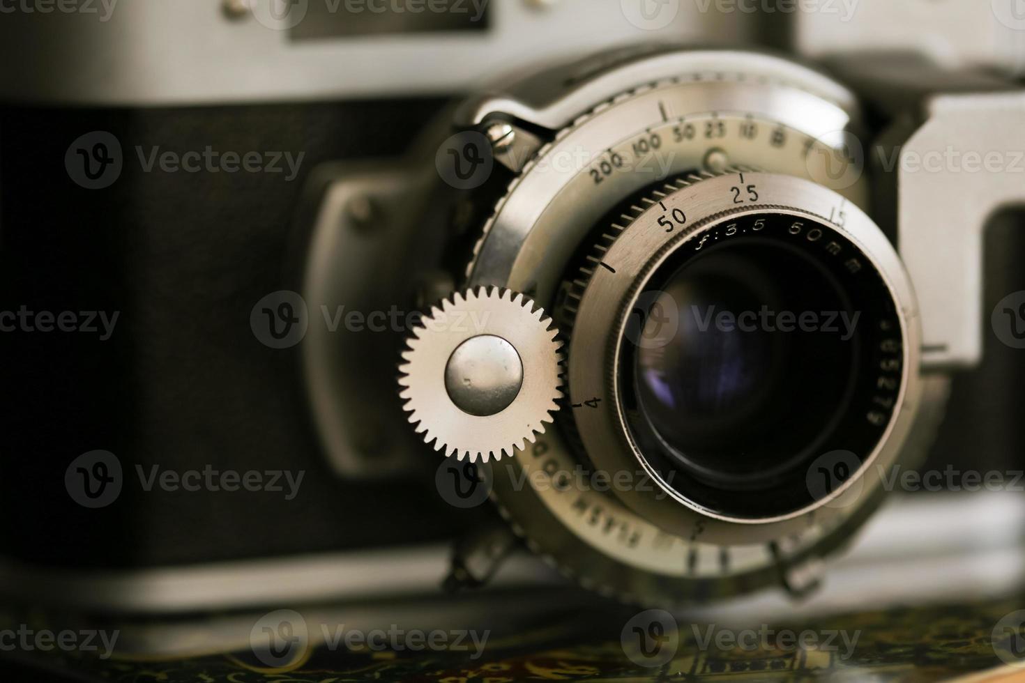 appareil photo argentique ancien vintage avec objectif. gros plan macro shot