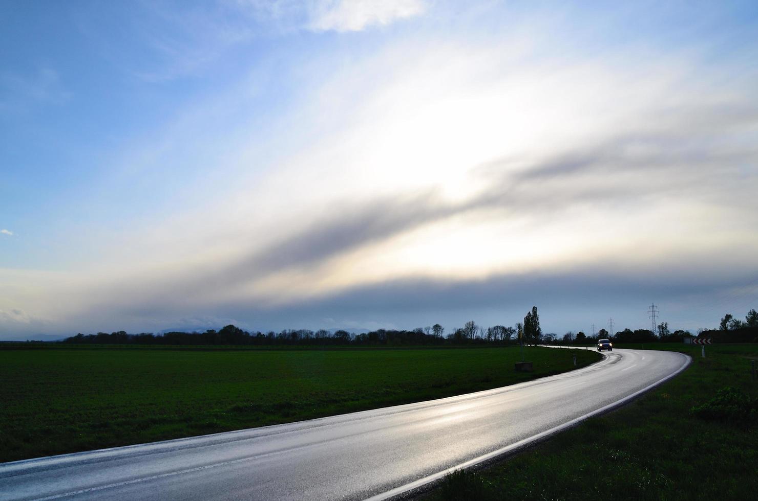 route après un orage photo