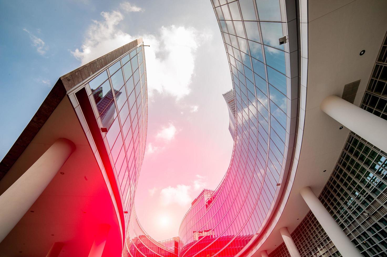 milan italie 2017 bâtiment moderne en verre et acier photo