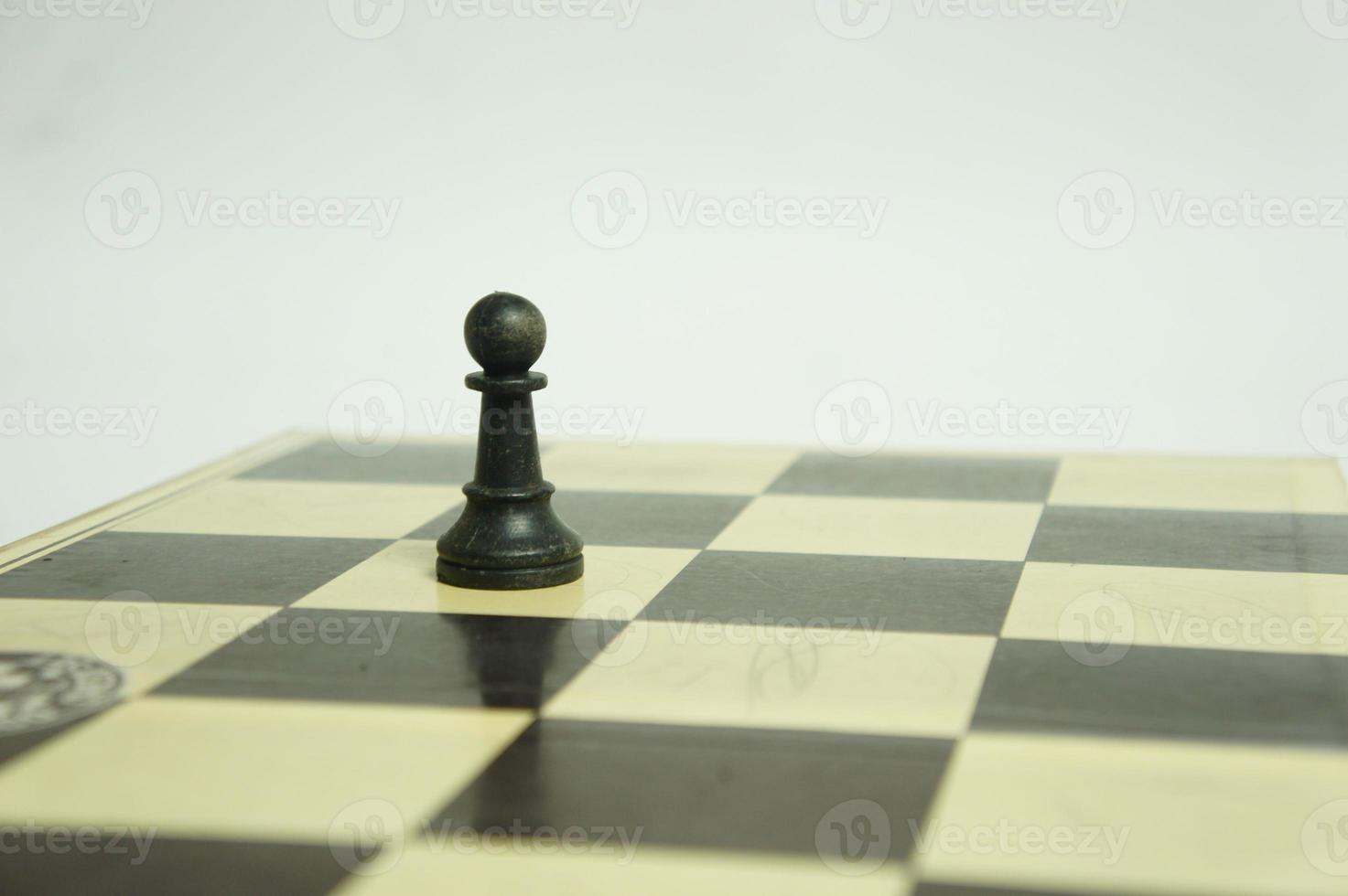 pion d'échecs, roi, reine, évêque, tour de chevalier, noir et blanc photo