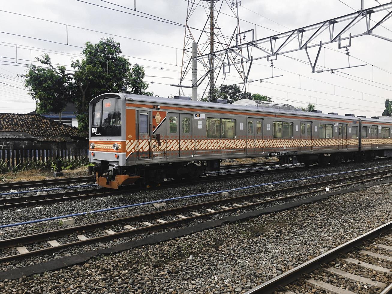 gares krl à la gare de klaten photo