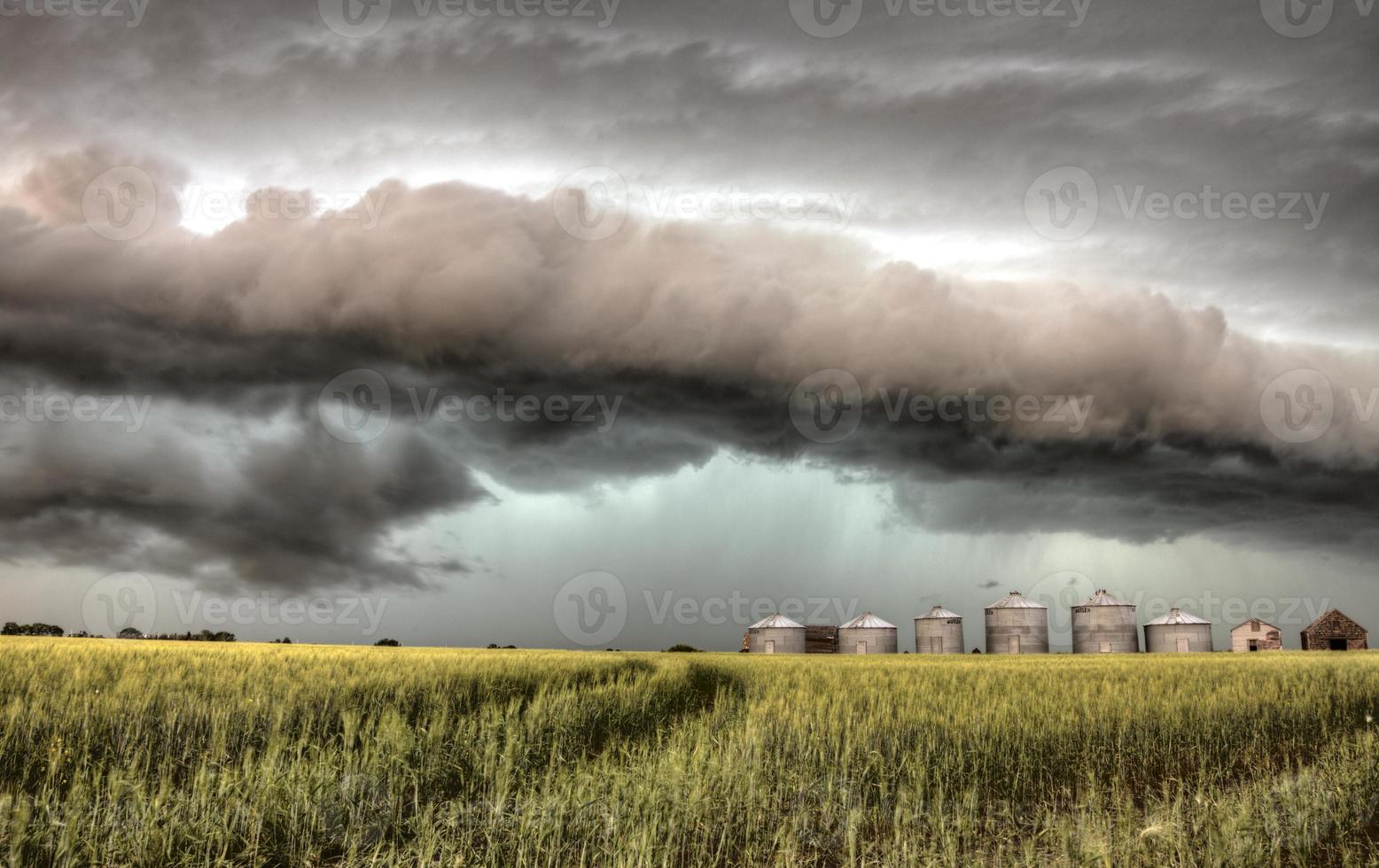 nuages d'orage saskatchewan photo