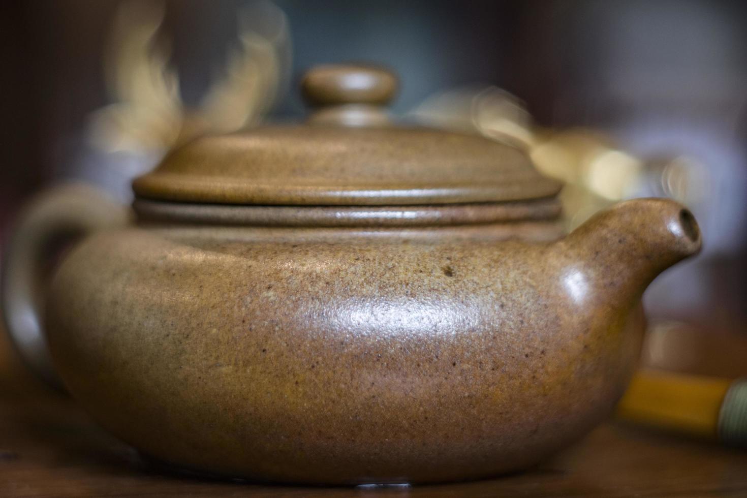 théière chinoise en argile yixing pour la cérémonie du thé photo