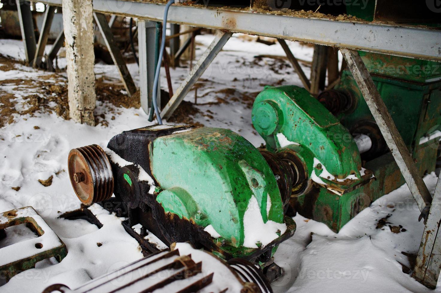 puissants moteurs électriques d'anciens équipements industriels soviétiques. photo