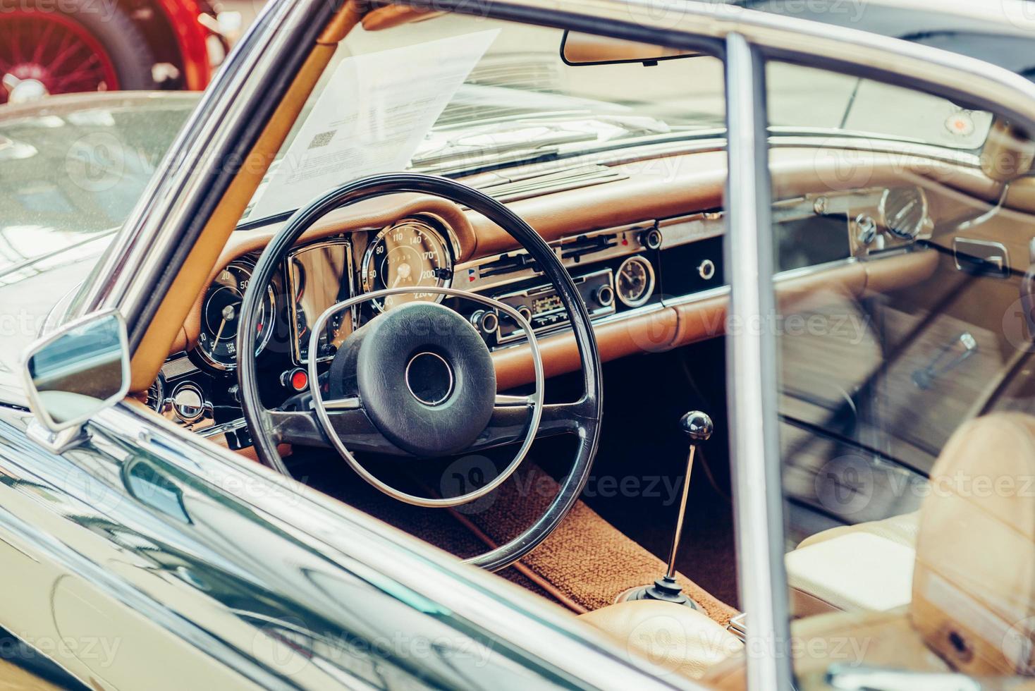 intérieur de voiture de luxe photo