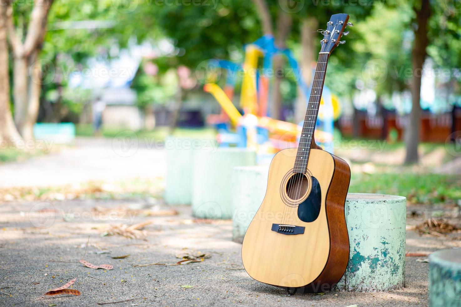 guitare acoustique, un très bon concept d'instrument de musique photo