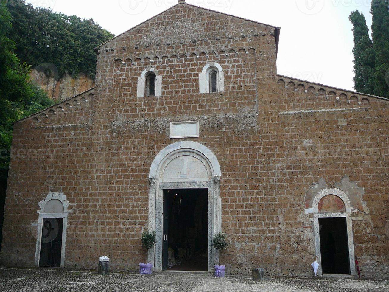 basilique de sant elia à castel sant elia photo