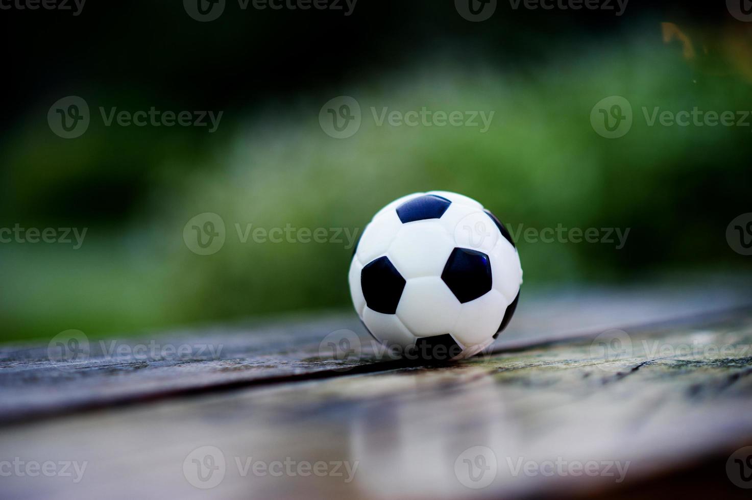 football blanc pour l'exercice des hommes et des femmes pour la santé, concepts sportifs photo