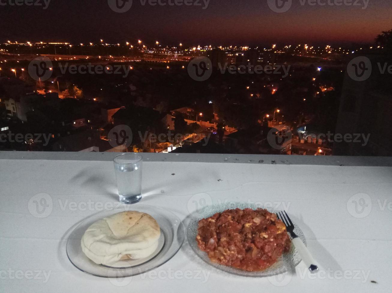 aliments incroyables et délicieux dans divers restaurants du monde entier photo