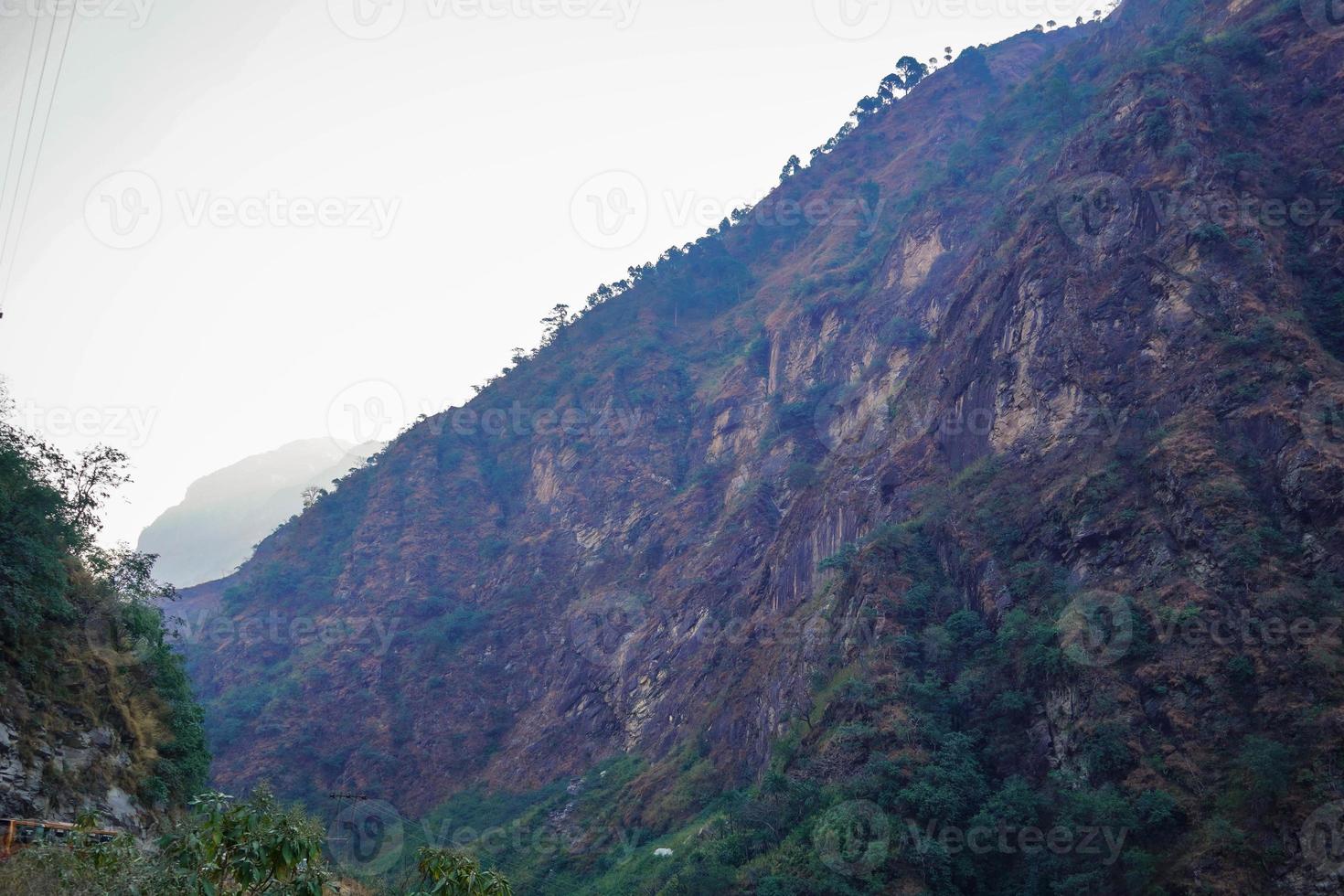 chaînes de montagnes de l'himachal pradesh photo