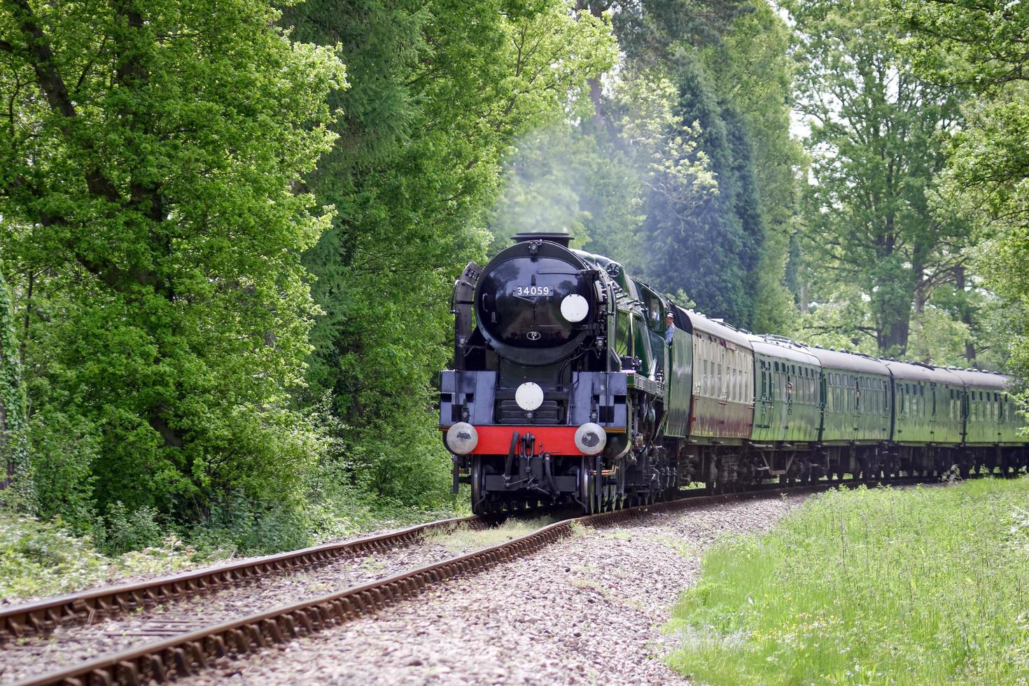 kingscote, sussex, uk, 2009. reconstruit bulleid light pacific no. Locomotive à vapeur 34059 photo