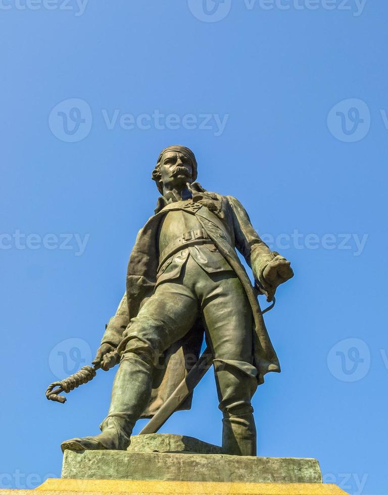 statue hdr de pietro micca photo