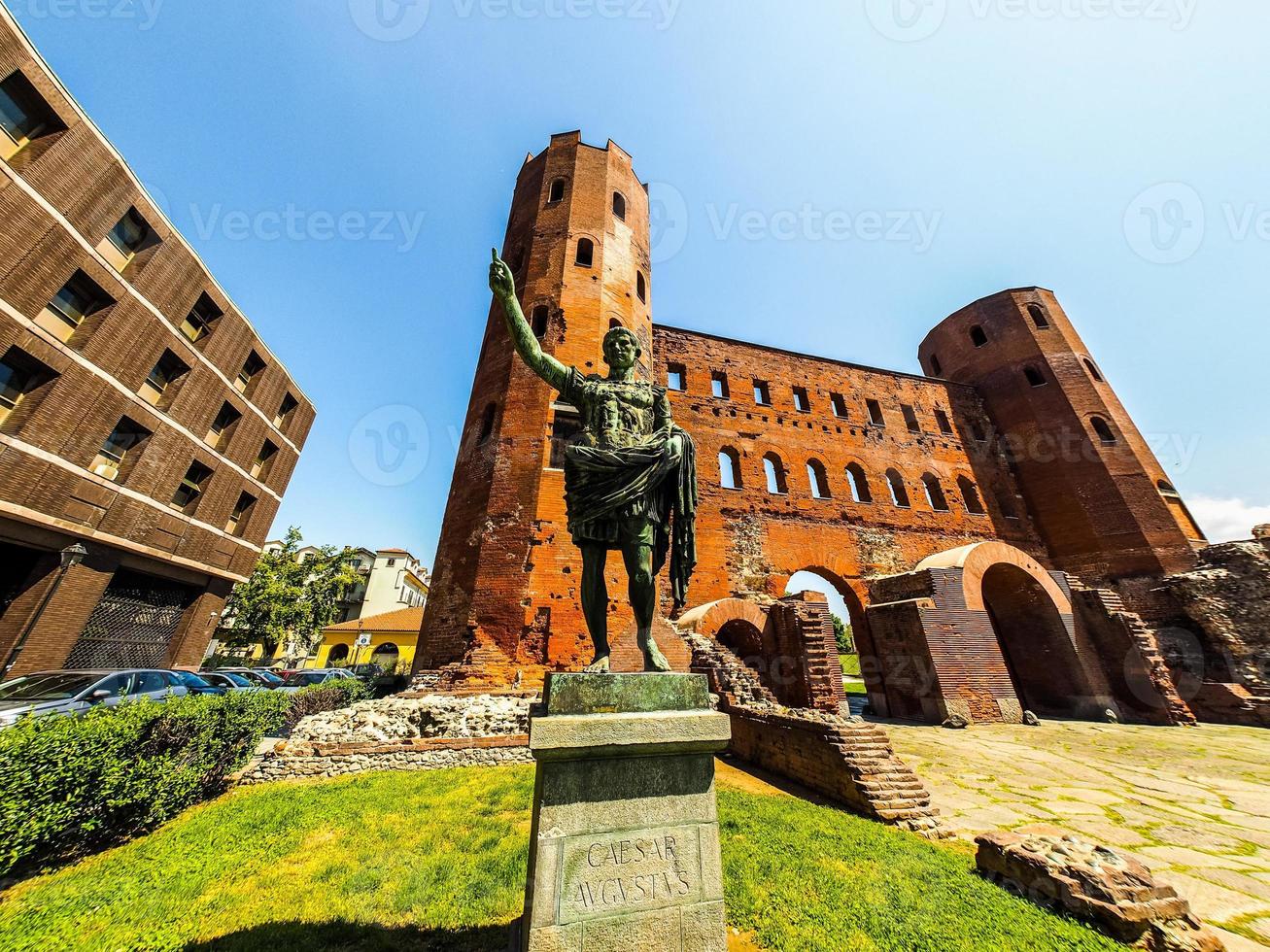 hdr porta palatina porte palatine à turin photo