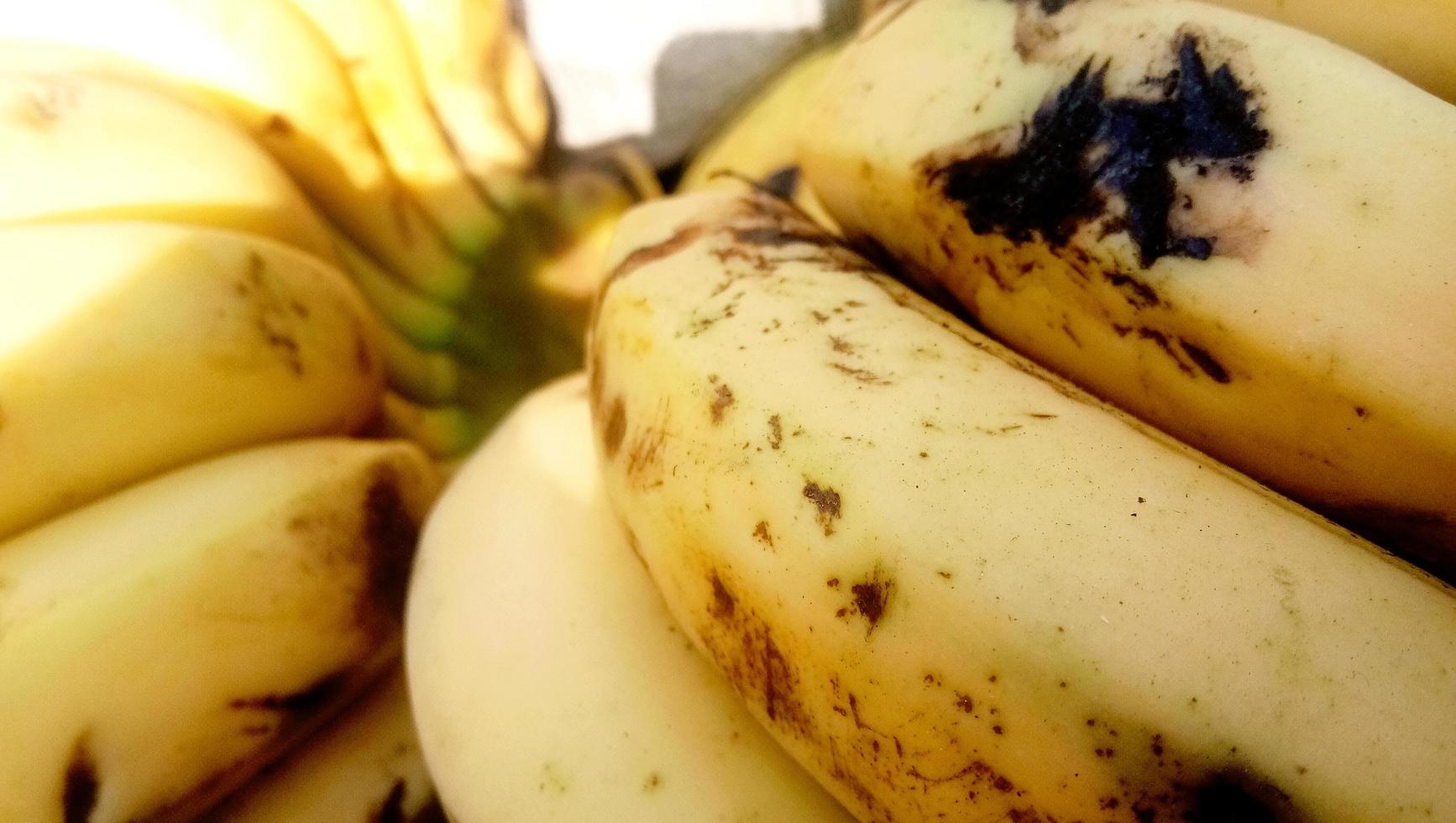 vue de dessus banane au marché du frais en inde photo