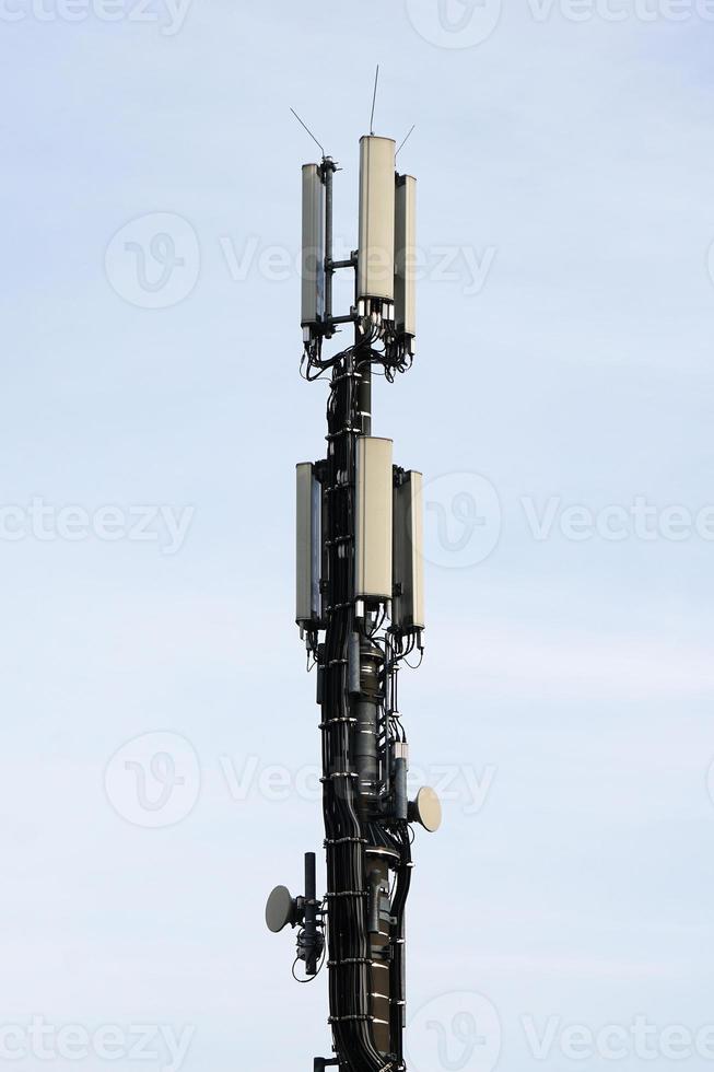 antenne de communication mobile en gros plan photo