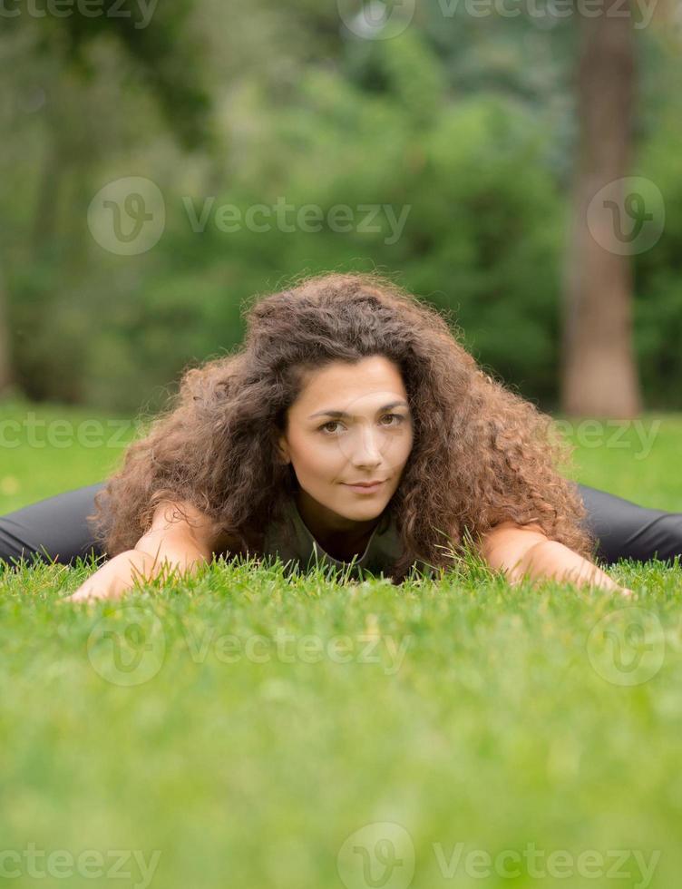 yoga dans le parc photo