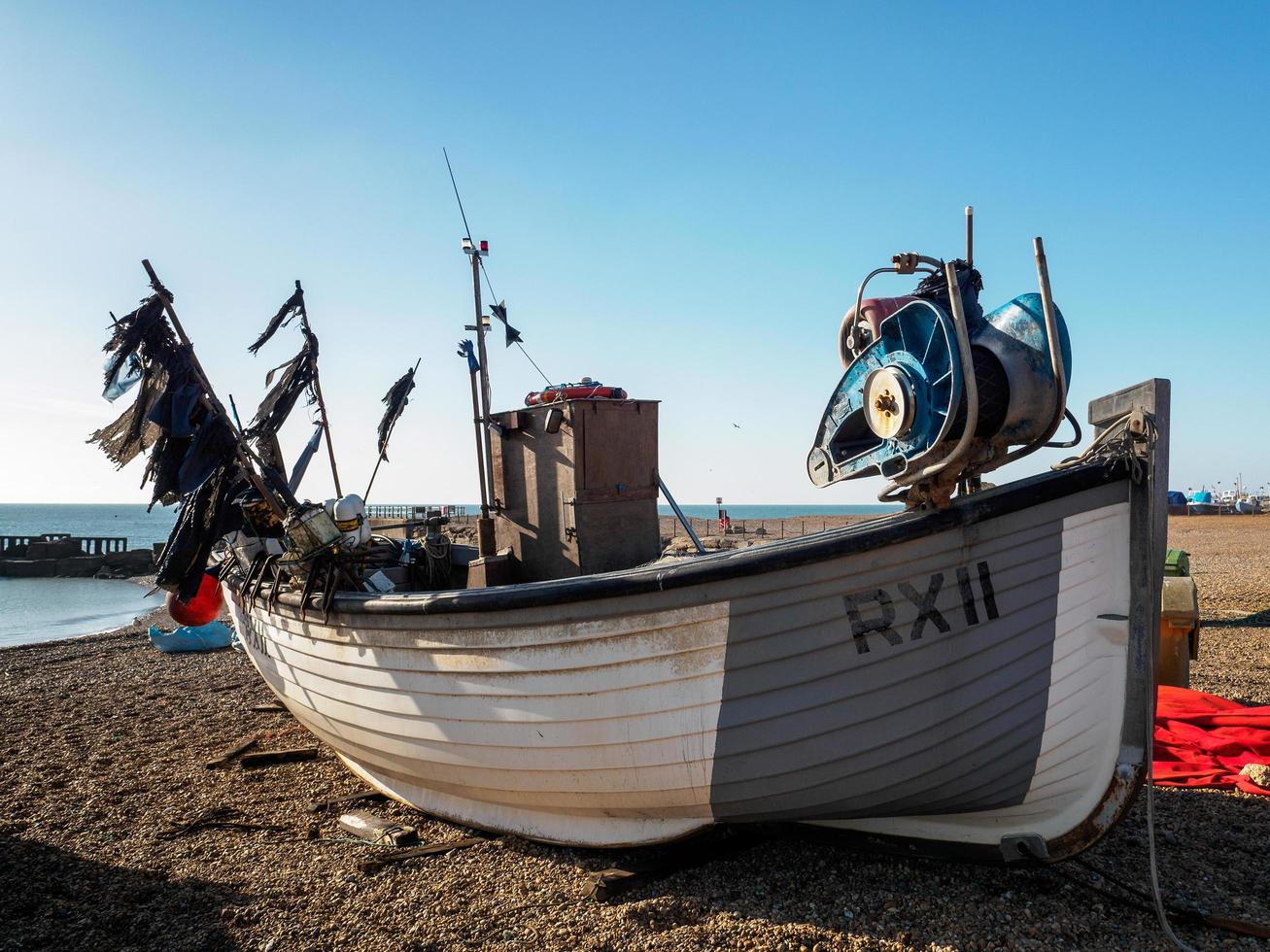 Hastings, East Sussex, UK, 2016. bateau de pêche sur la plage de Hastings photo