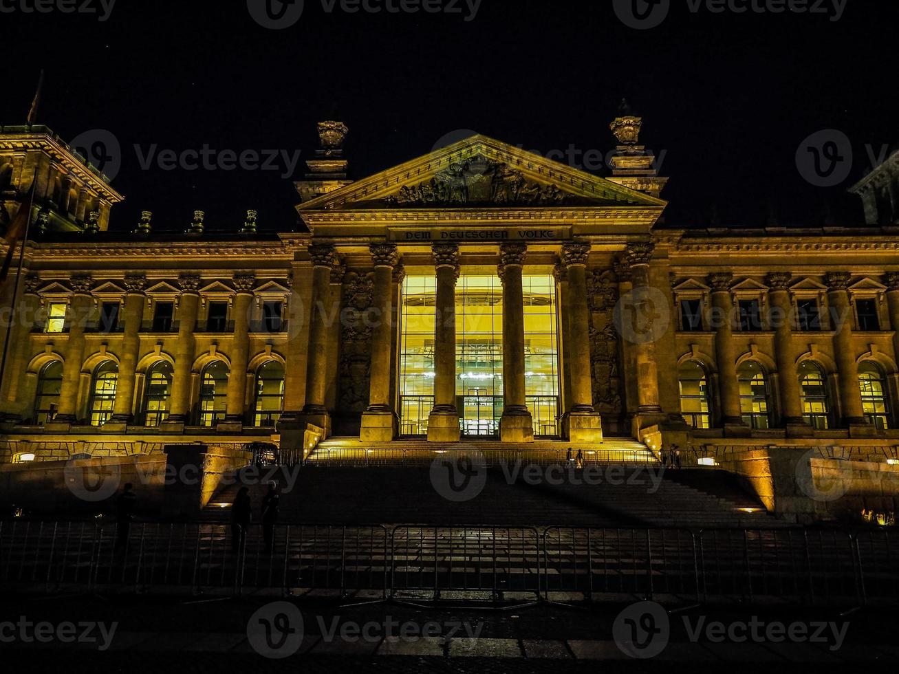 hdr parlement du bundestag à berlin la nuit photo