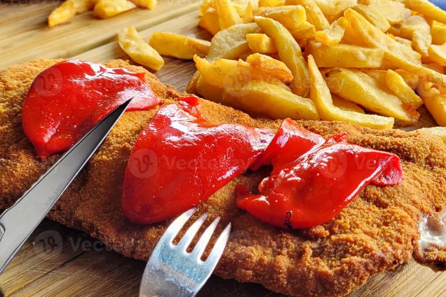 cachopo, viande frite typique des asturies, gastronomie espagnole photo