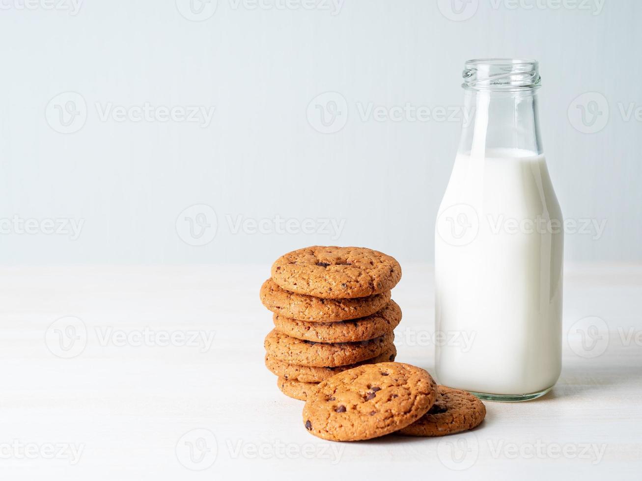 biscuits à l'avoine au chocolat et lait photo