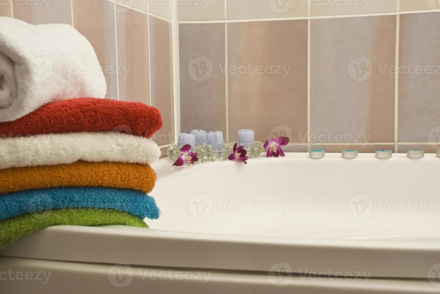 salle de bain et serviettes photo