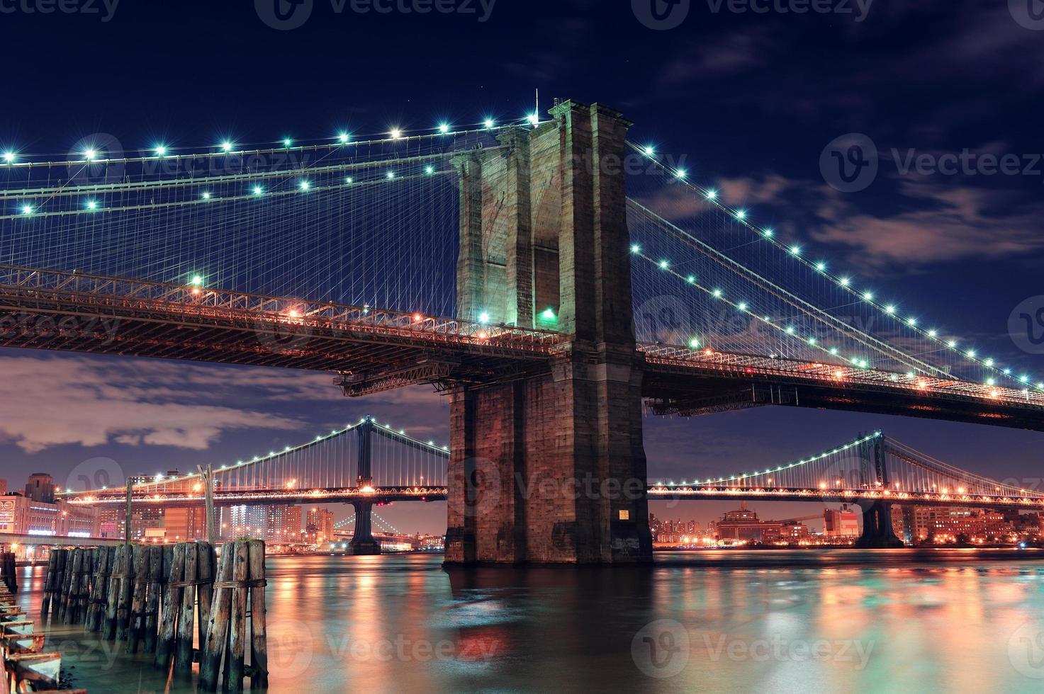 scène de nuit de pont urbain photo