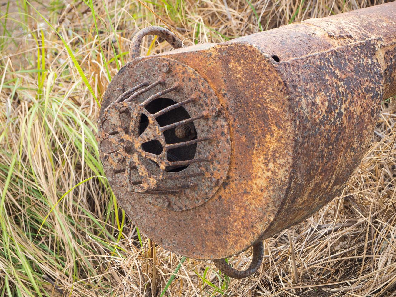 pipeline de pompage agricole ancien. photo