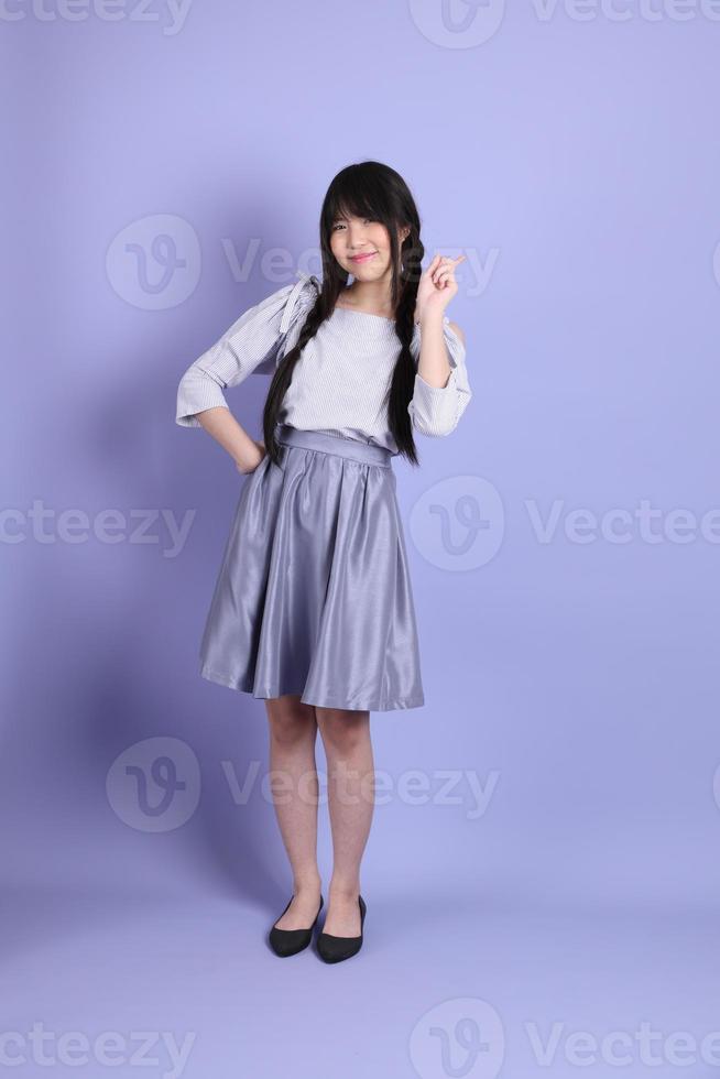 fille preppy violette photo