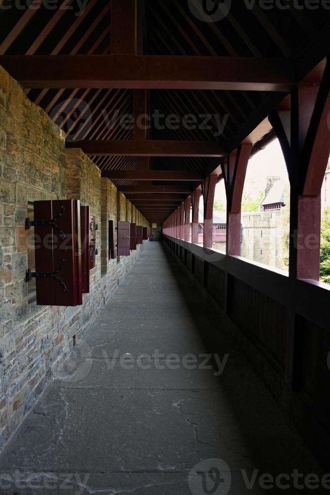 passerelle surélevée du château de cardiff photo