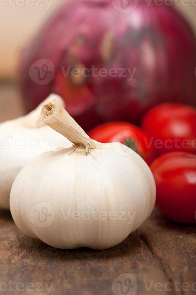 ail oignon et tomates photo